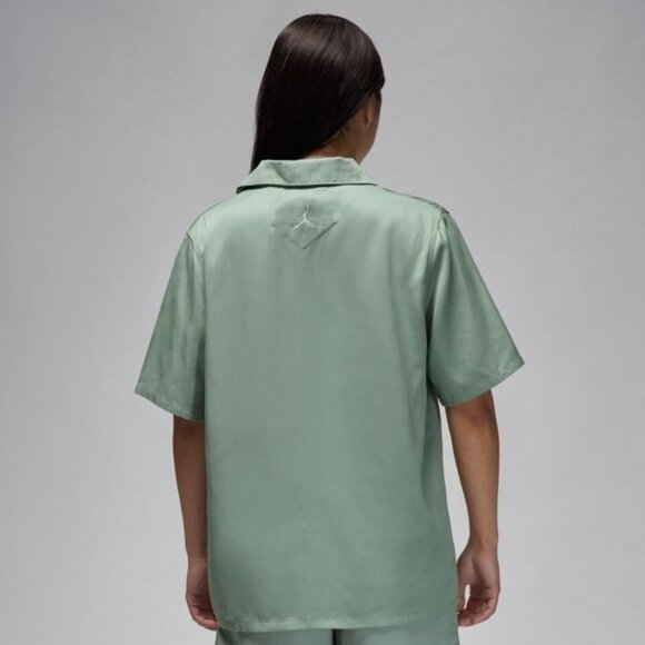 NWT JORDAN Women's Top Button Up Shirt MEDIUM Lyocell Flight Classics FN5763-304 - Picture 3 of 12